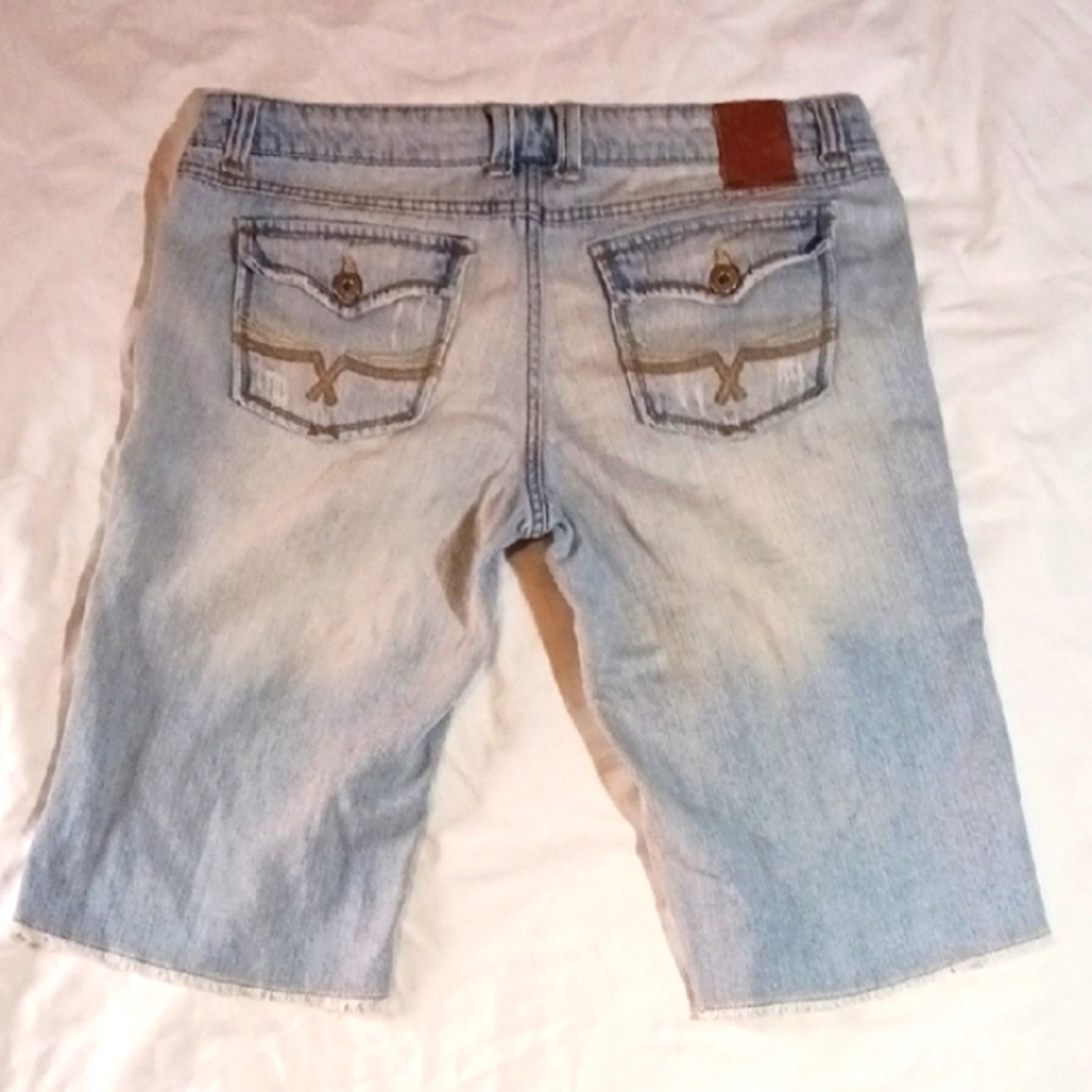 Velvet Heart Light Blue Distressed Jean Shorts Size 30 - Picture 3 of 5